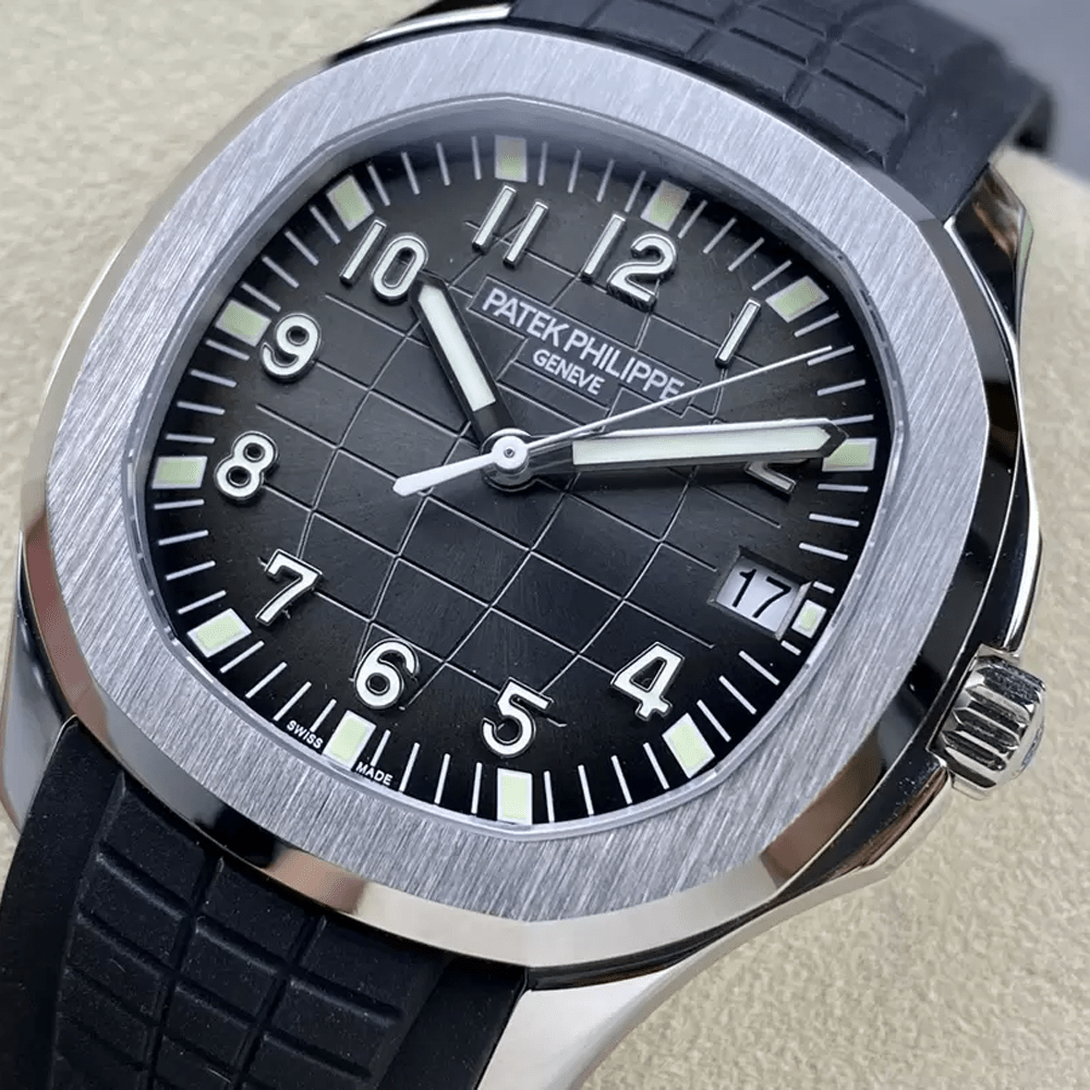 파텍필립 아쿠아넛 그레이 다이얼 SS 러버밴드 40mm 5167