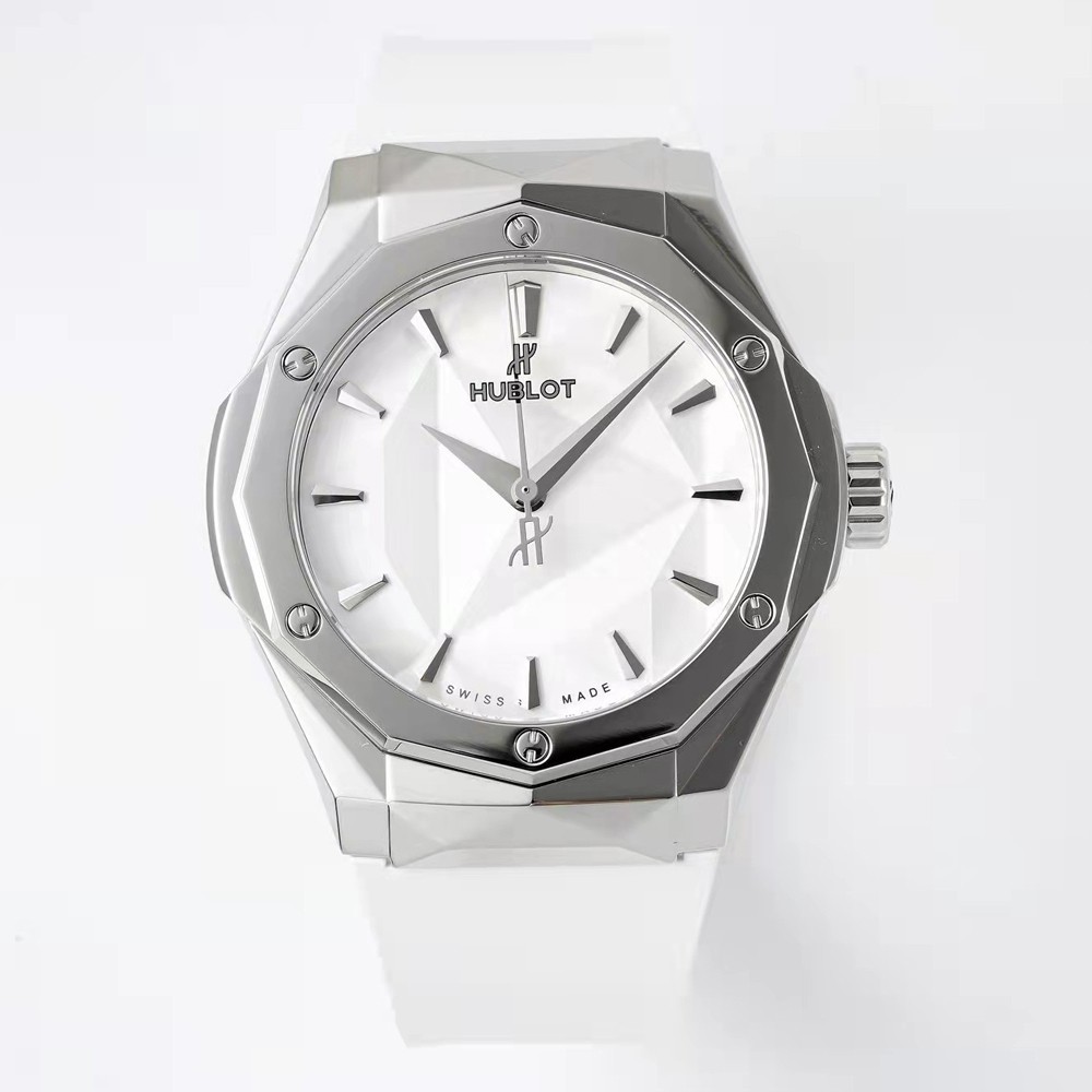 위블로 클래식 퓨전 올린스키 화이트 다이얼 실버 화이트 러버밴드 40mm 550.NS.2200.RW.ORL20