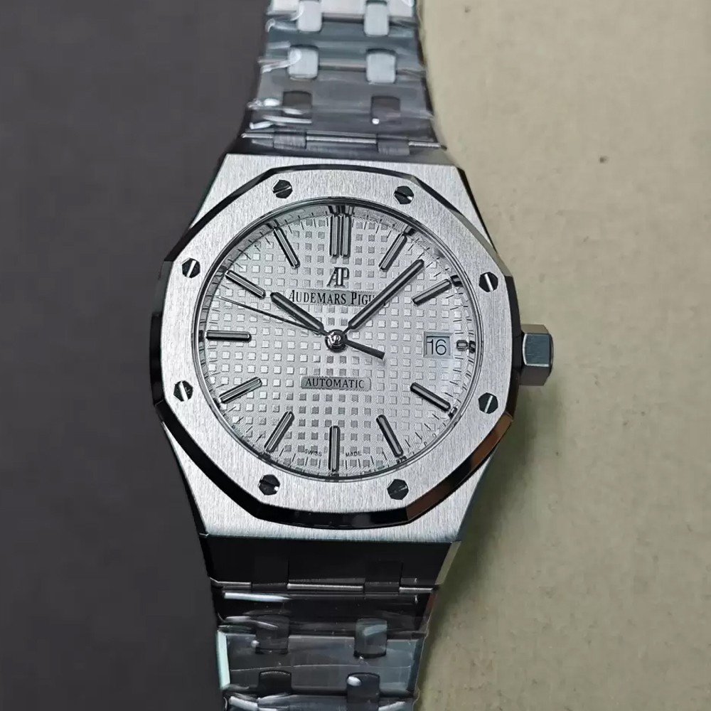 오데마피게 로얄오크 실버 다이얼 스틸 SS 브레이슬릿 37mm 15450ST