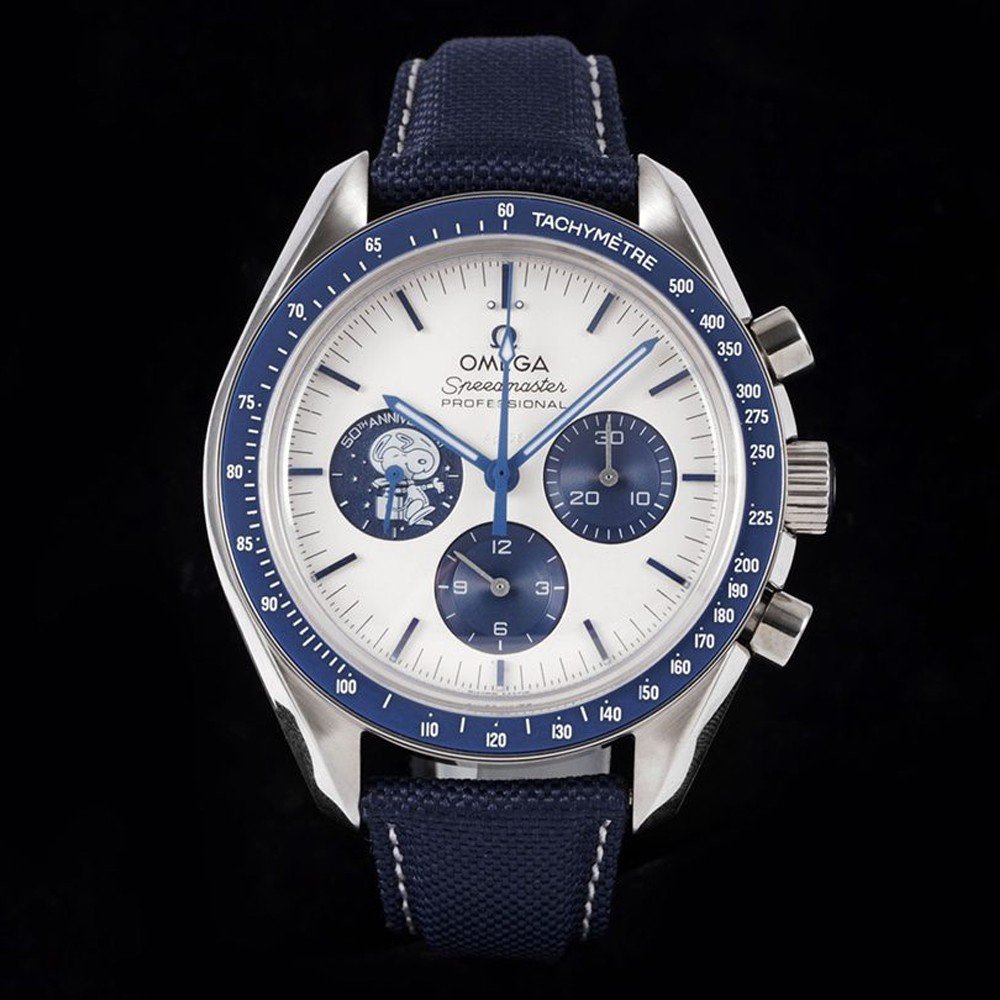 오메가 스피드마스터 V2버전 스누피 어워드 50주년 기념 한정판 42mm 310.32.42.50.02.001