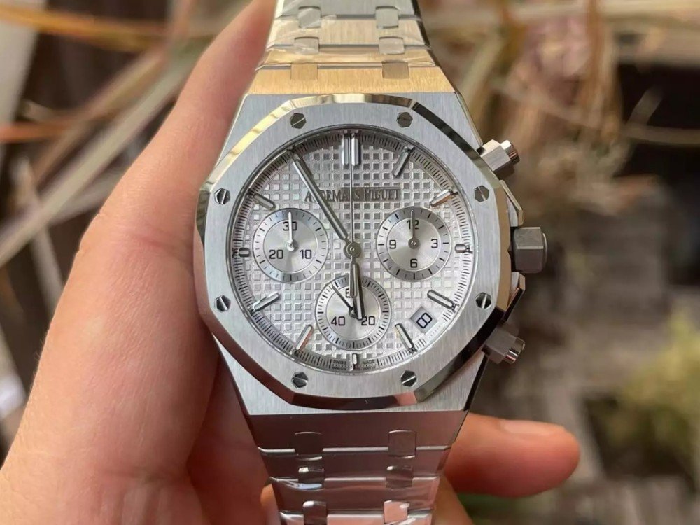 오데마피게 로열오크 크로노그래프 실버 다이얼 스틸 SS 브레이슬릿 41mm 26240ST