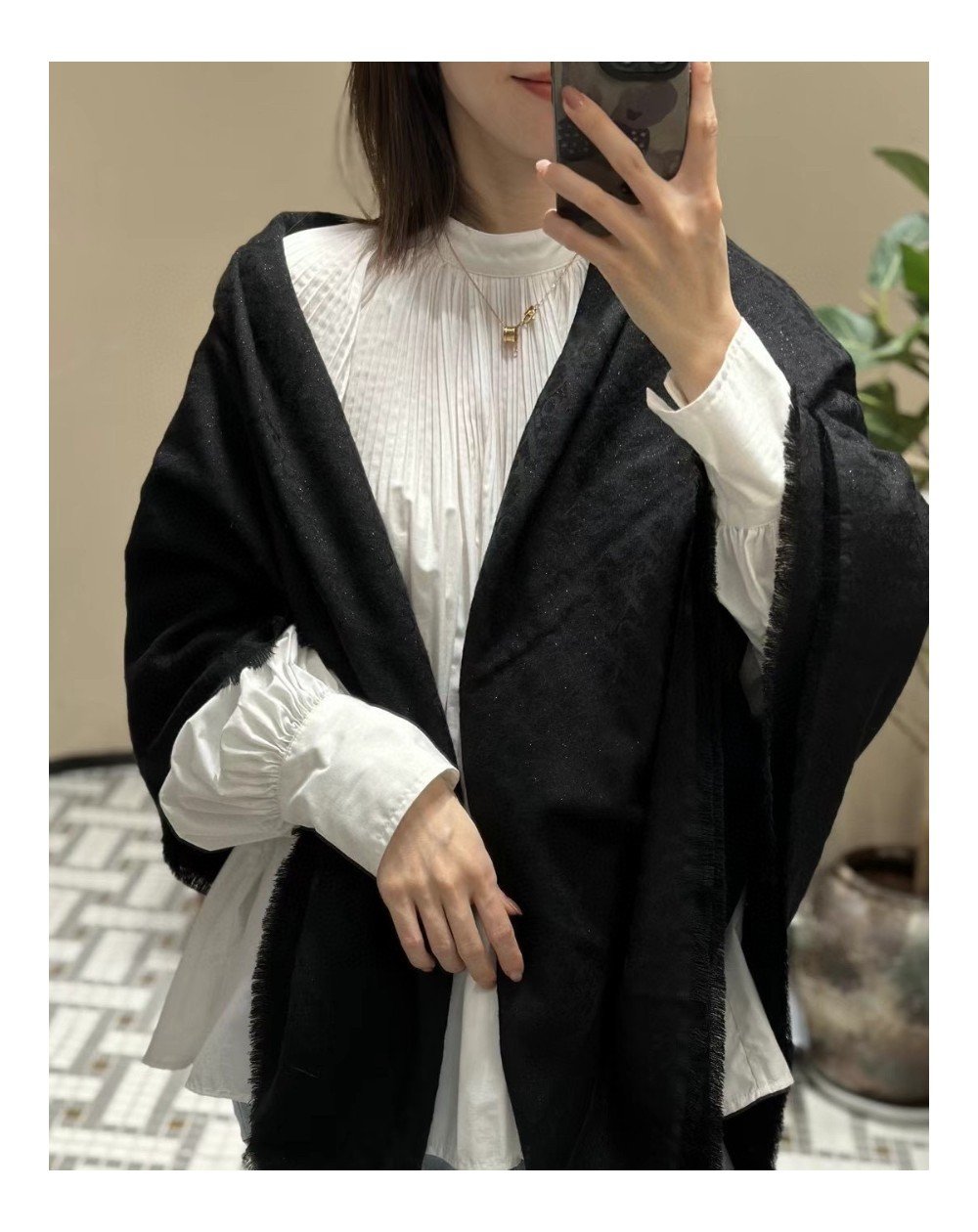디올 머플러
